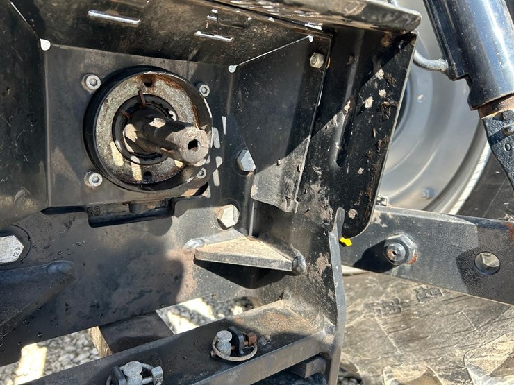 2022-case-ih-maxxum-115-image-16