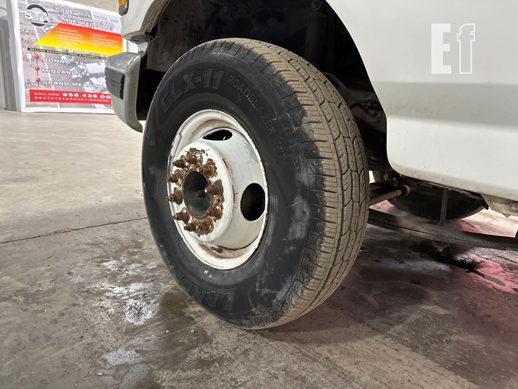 1996-ford-f450-image-32