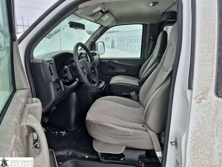 2005-gmc-1500-image-13