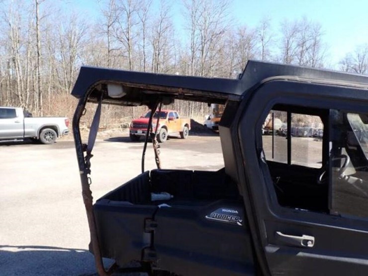 2015-pioneer-4x4-image-36