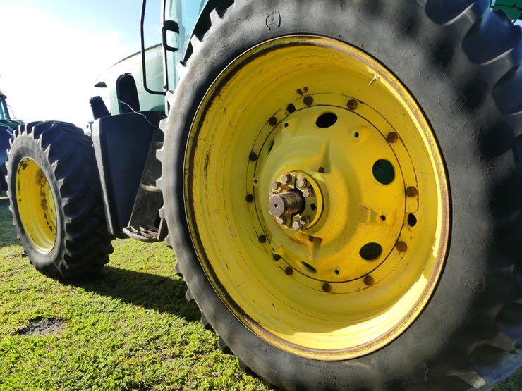 2011-john-deere-7330-image-8