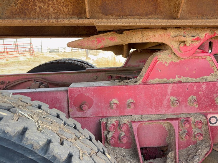 hay-trailer-image-12