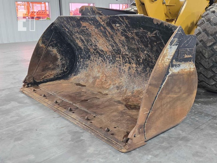 2014-caterpillar-938k-image-9