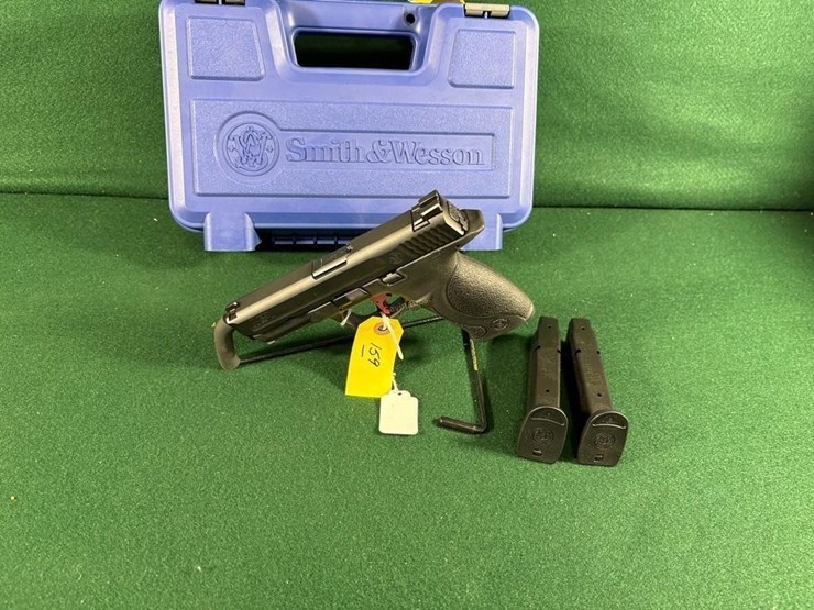 smith-&-wesson-m&p-40---40-s&w-pistol-image-2