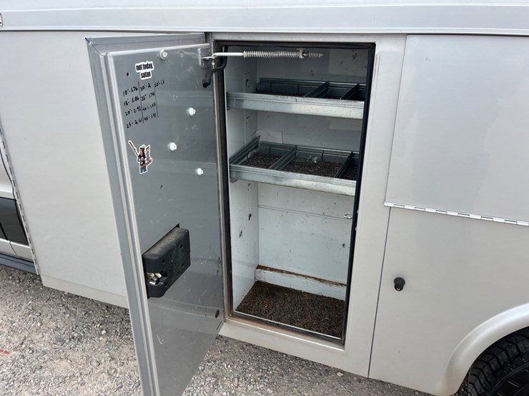 2018-ford-transit-image-25