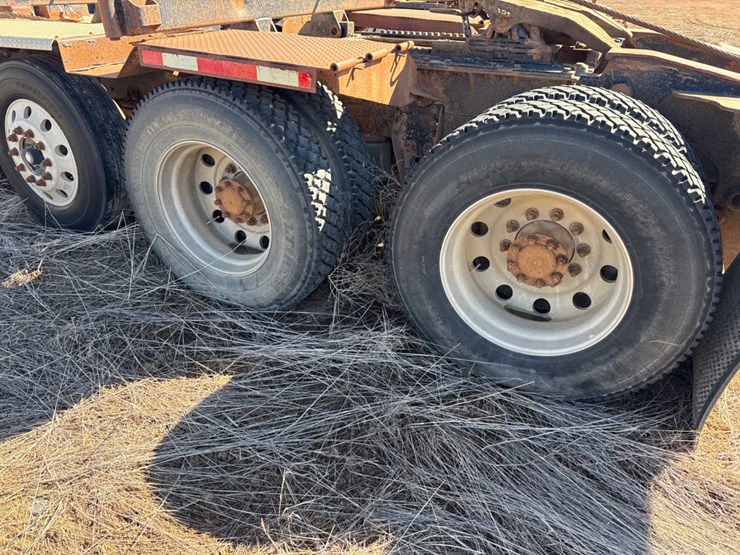 2009-kenworth-t800-image-7