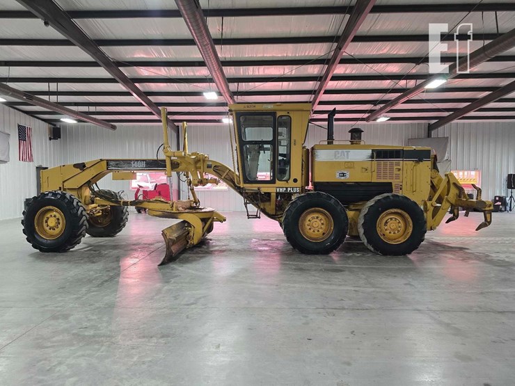 2005-caterpillar-140h-image-5