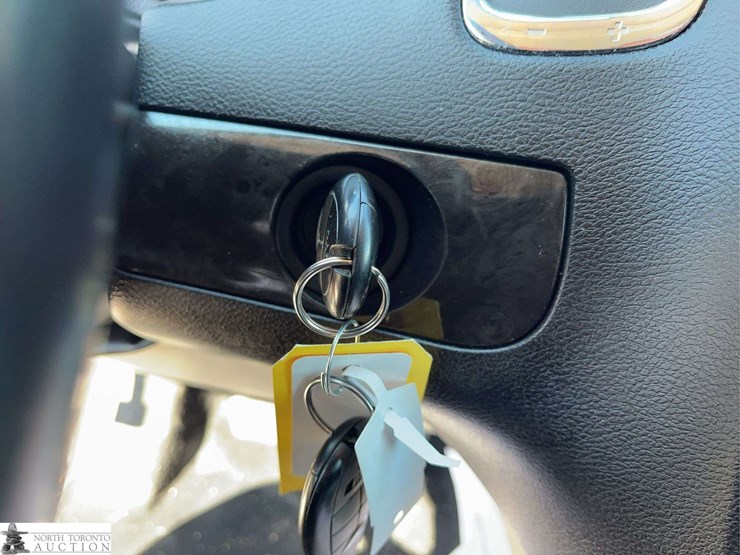 2012-dodge-grand-caravan-crew-image-14