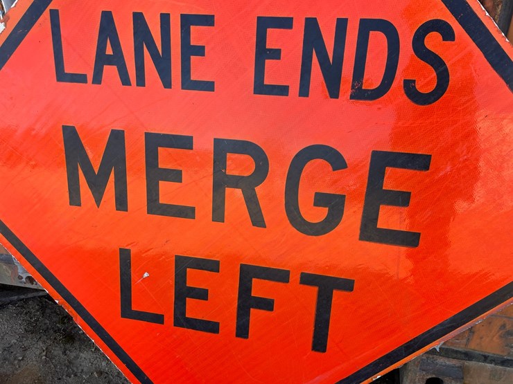 #3936-•-retired-fiberglass-road-signs-image-4