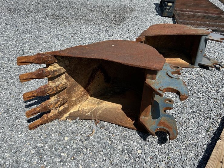 2016-kubota-kx080-4-image-40