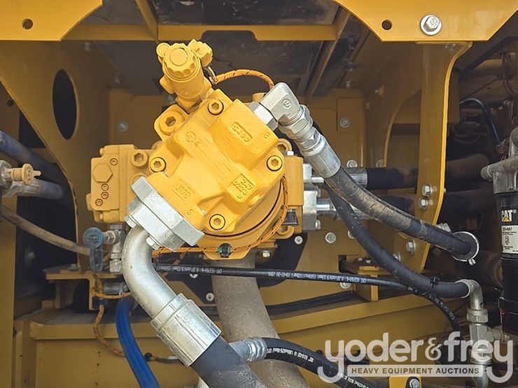2019-caterpillar-336-image-51