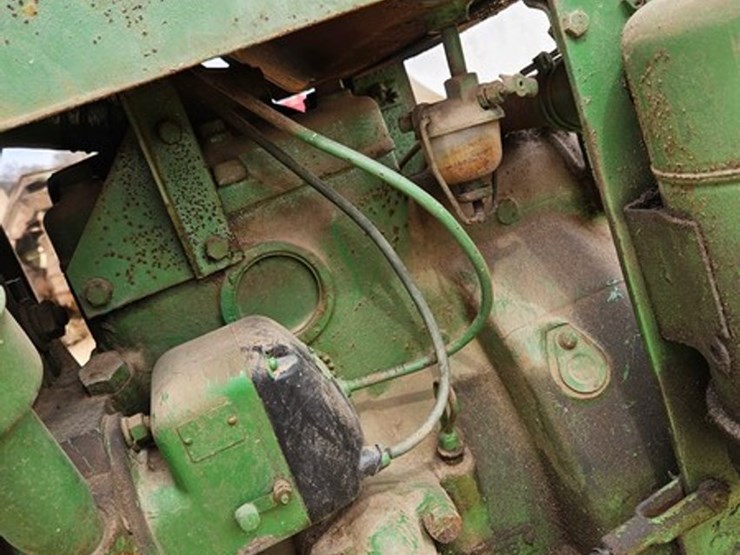 #962-•-john-deere-engine-image-8