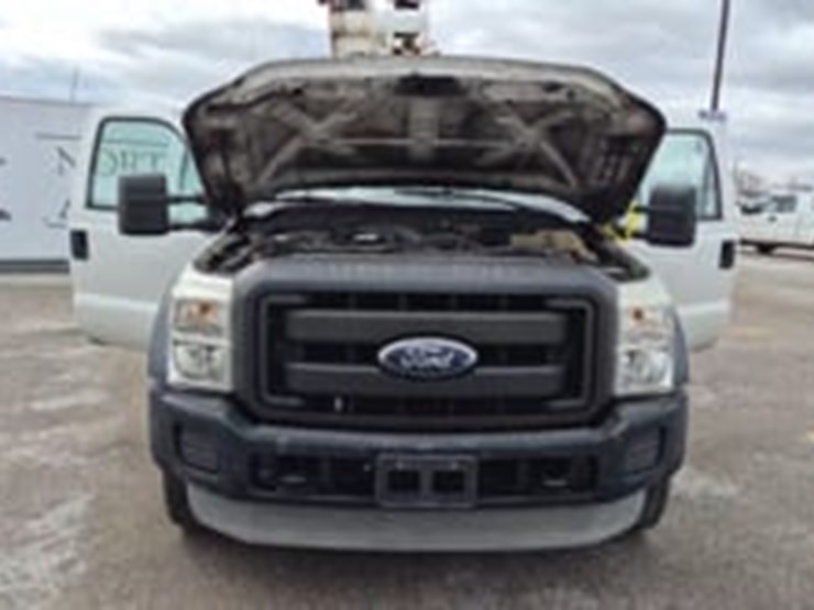 2011-ford-f550-image-9