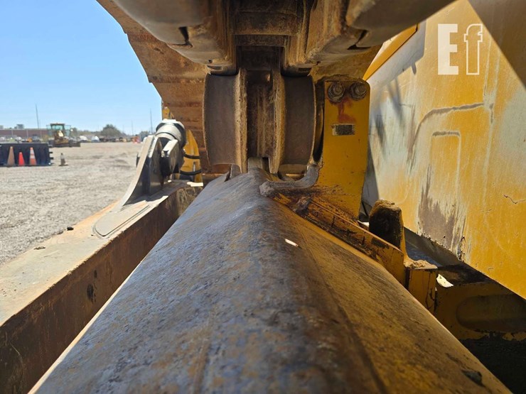 2018-deere-1050k-image-25