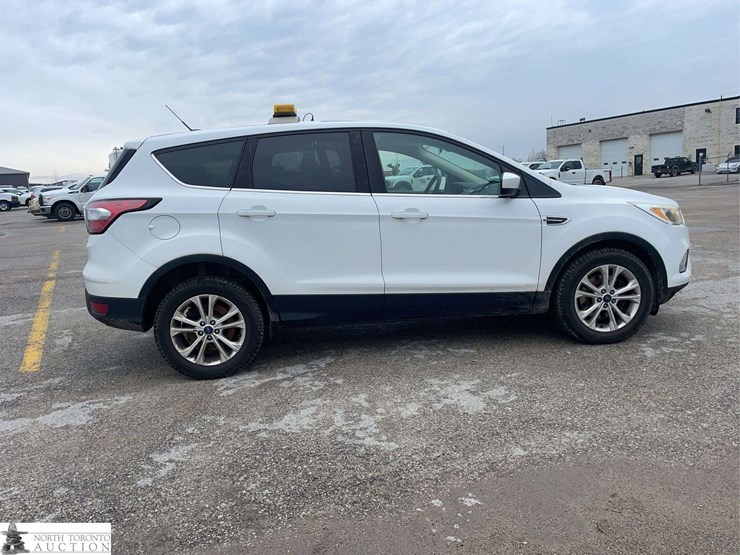 2017-ford-escape-image-4