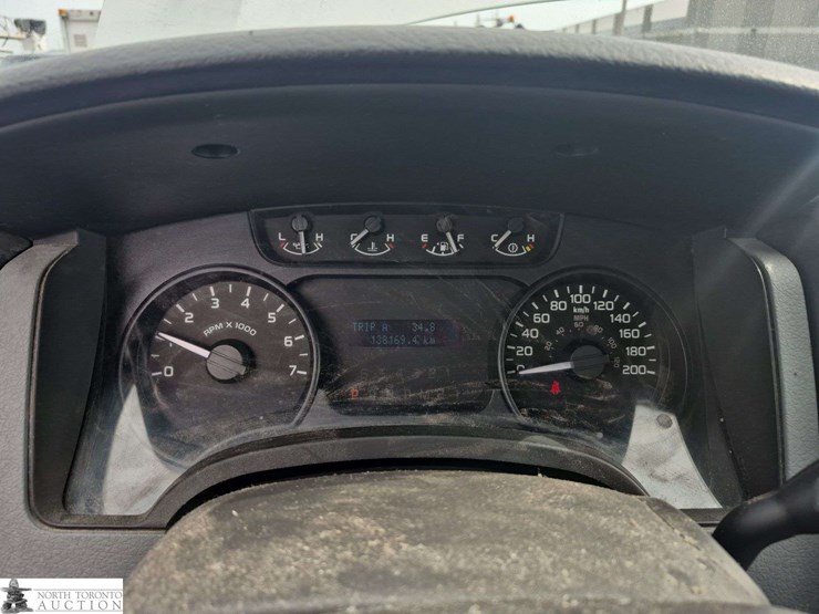 2011-ford-f150-image-21