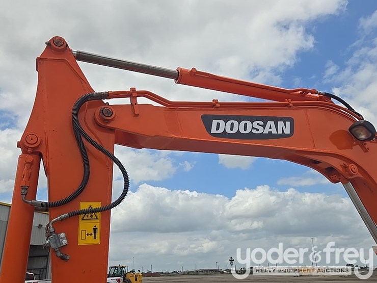 2020-doosan-dx60e-9cn-image-36