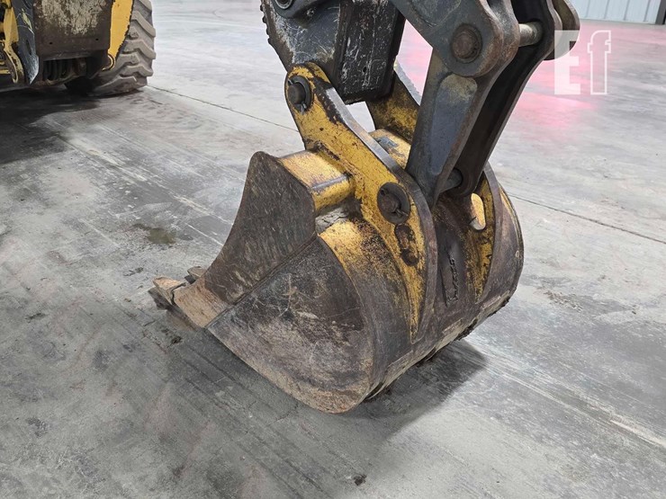 2011-deere-310j-image-17