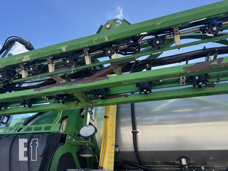 2019-john-deere-r4038-image-17