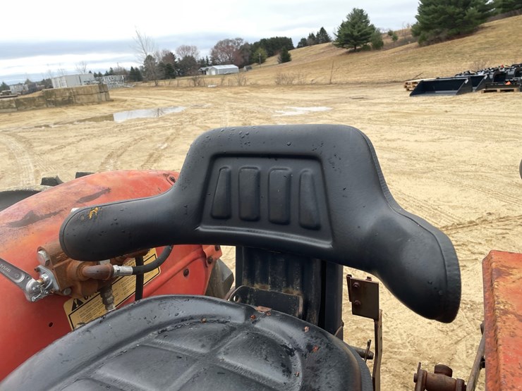 massey-ferguson-230-image-61