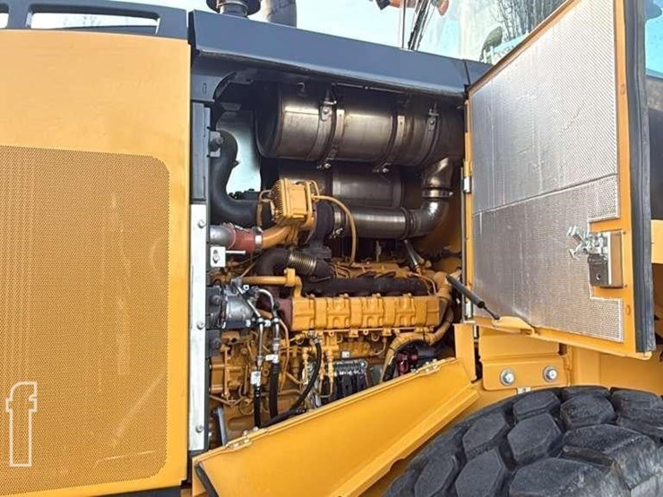 2024-deere-624-p-tier-image-22