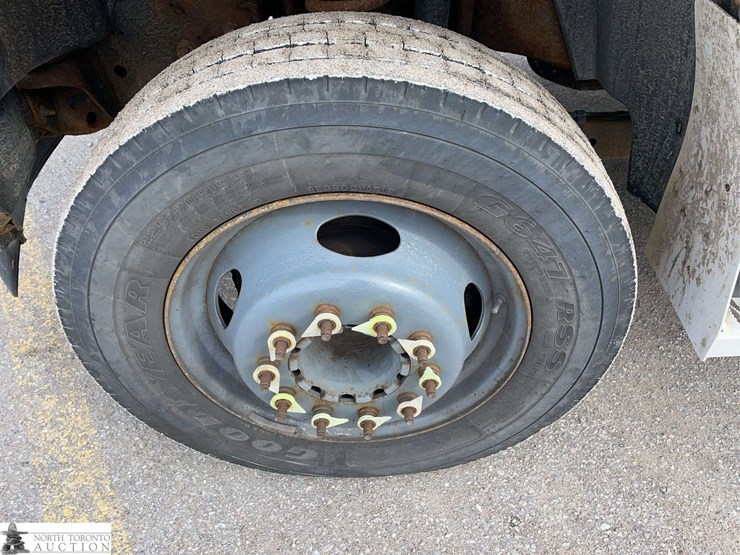 2009-ford-f450-image-24