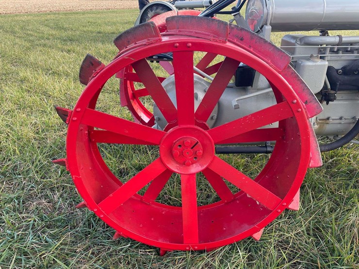 1918-fordson-tractor-image-40
