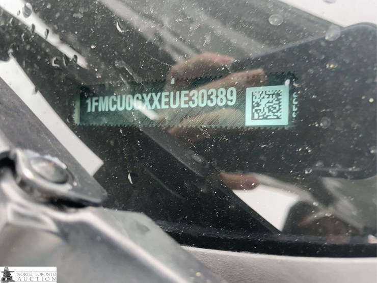 2014-ford-escape-image-16