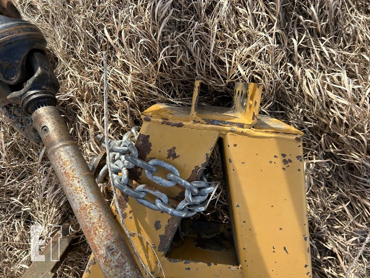 haybuster-cmf830-image-15