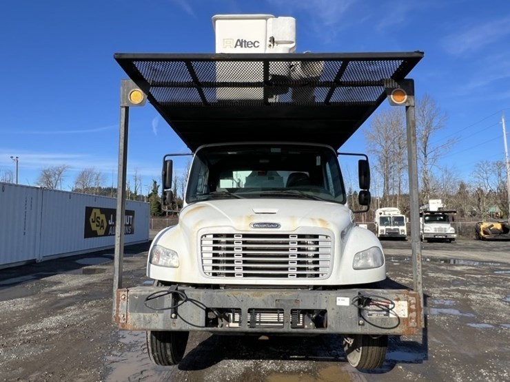 2016-freightliner-m2-s/a-bucket-truck-image-8