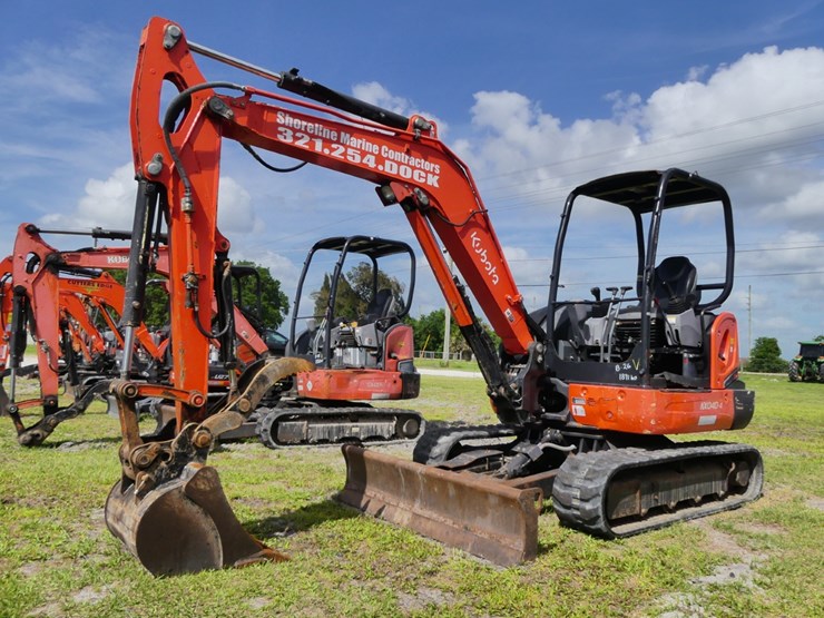 2022-kubota-kx040-4-image-1