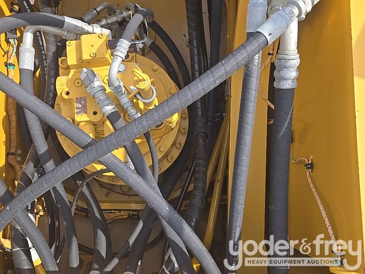 2019-caterpillar-336-image-121