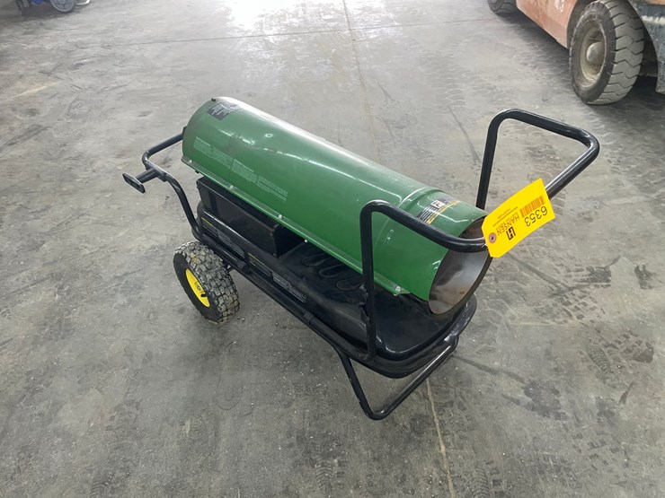 john-deere-135-image-3