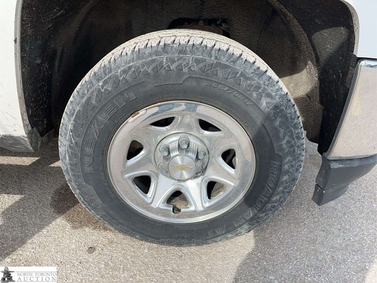 2017-chevrolet-silverado-1500-image-22