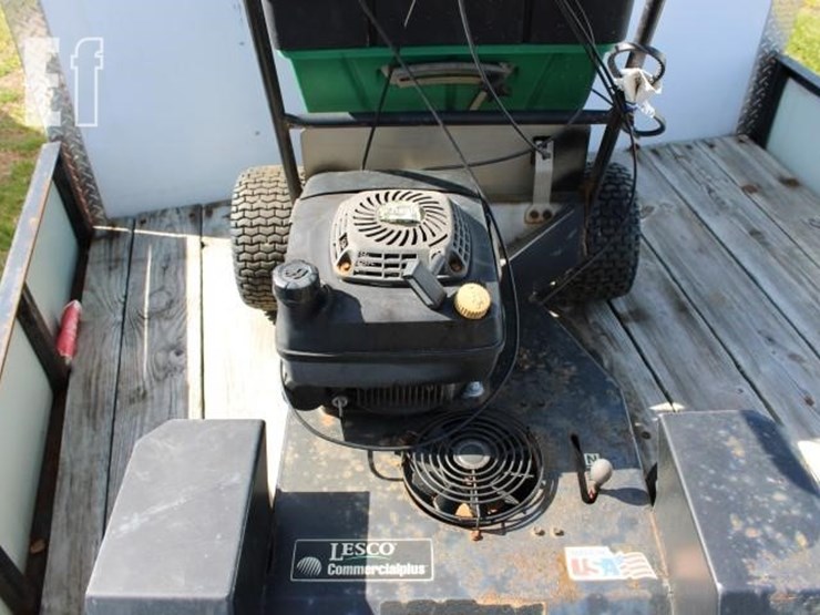 #5603-lesco-commercial-plus-gas-powered-spreader-6-image-4