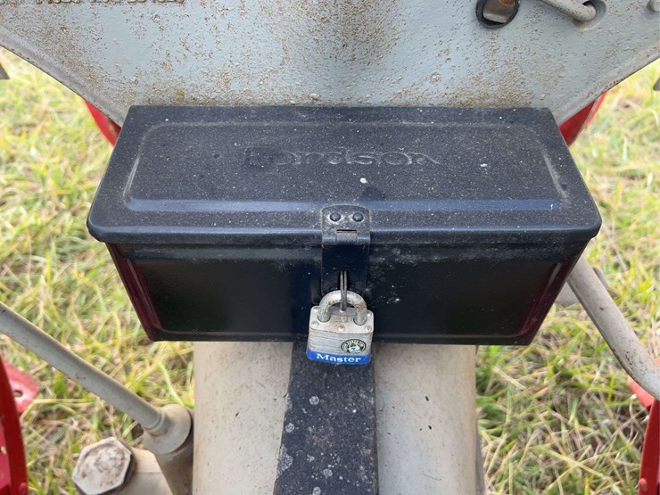 brand-new-never-used-1925-fordson-tractor-image-42