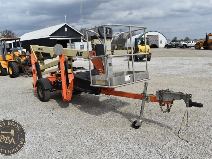 2018-jlg-t350-image-10