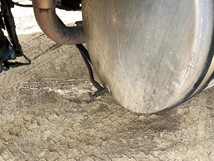 #401-•-1991-mack-rb688s-dump-truck-(has-mn-title)-image-42