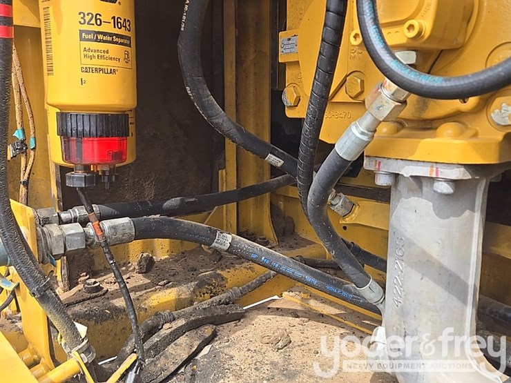 2017-caterpillar-336fl-image-61