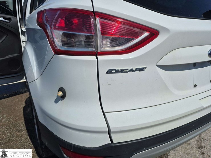 2016-ford-escape-image-22