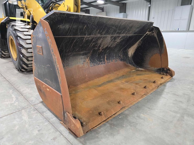 2019-caterpillar-938m-image-10