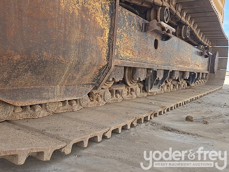 2019-caterpillar-336-image-14