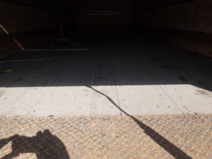 2023-kenworth-t280-image-8