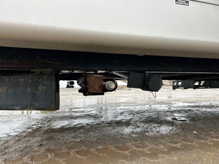 2010-gulf-stream-innsbruck-supreme-lodge-40tbs-t/a-image-34