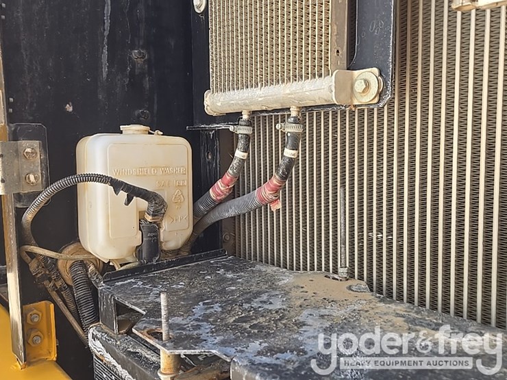 2017-deere-210g-lc-image-50