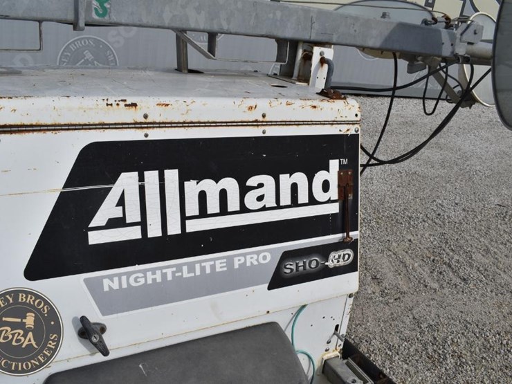allmand-bros-nightlight-pro-42907-image-10