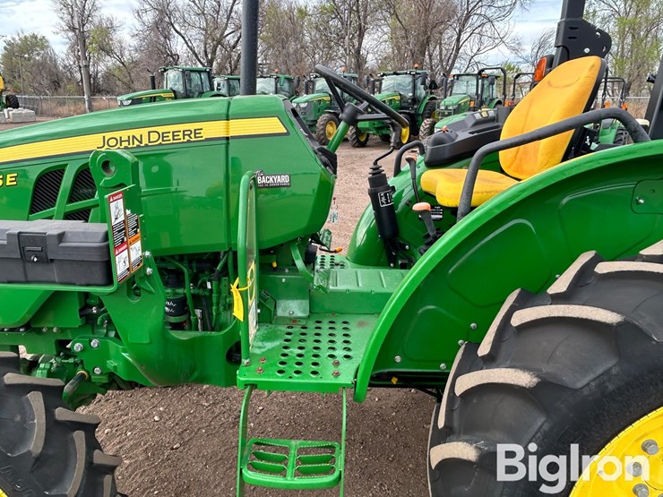 2022-john-deere-5045e-image-15