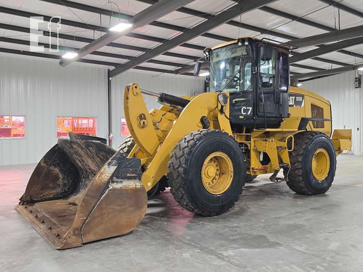 2014-caterpillar-938k-image-1