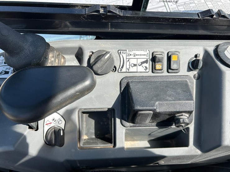 2022-bobcat-e50-image-23