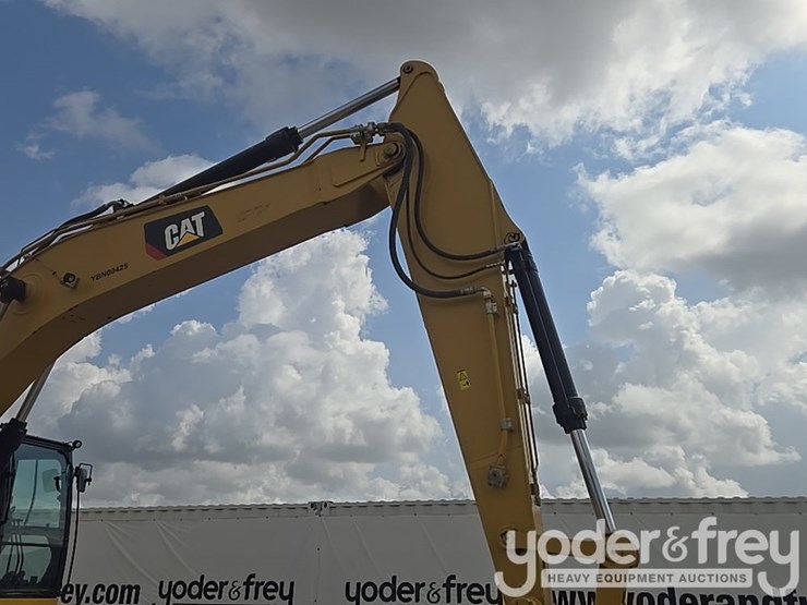 2019-caterpillar-336-image-34